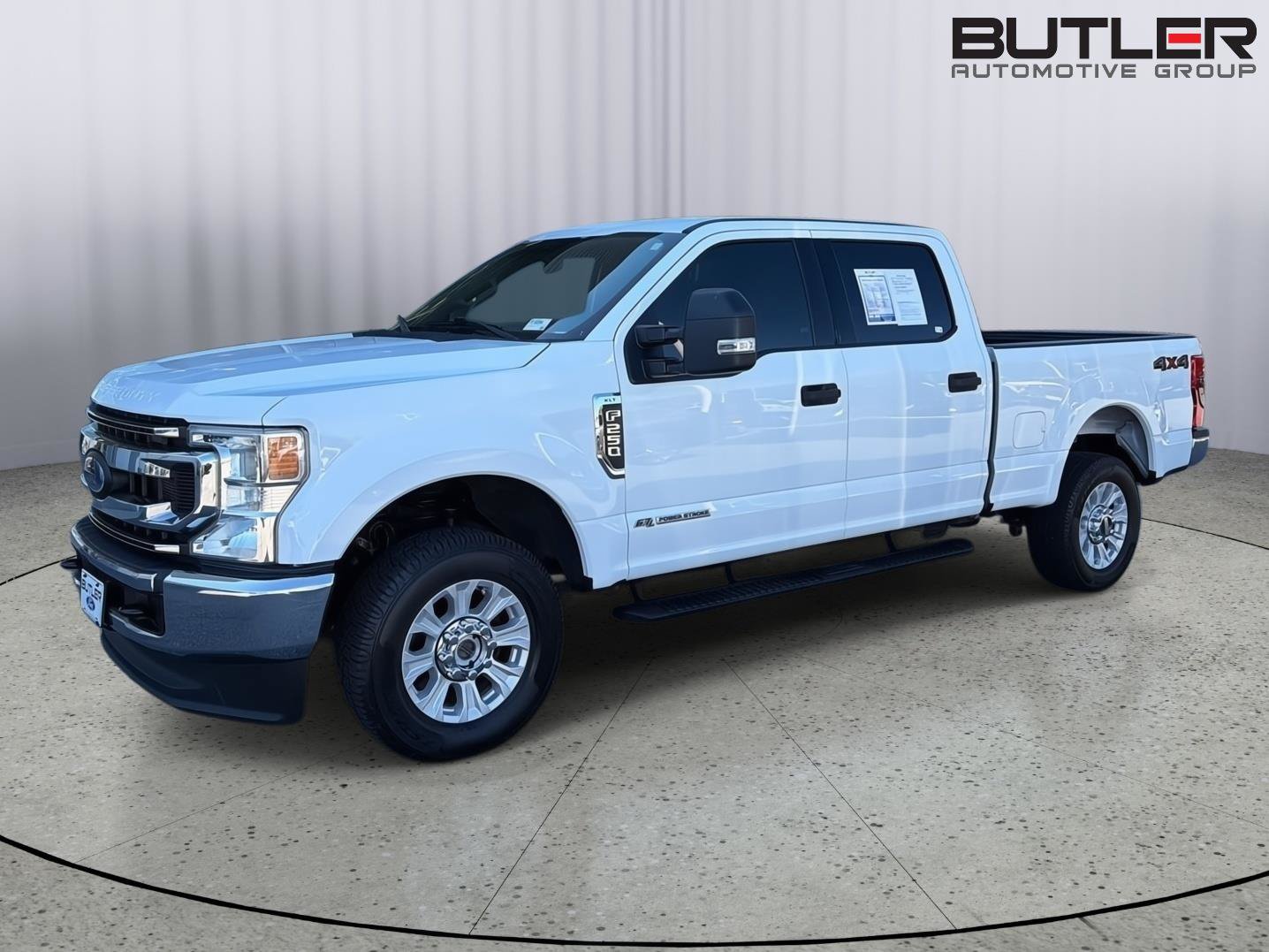 Used 2022 Ford F250 XLT AWD/4WD image 2