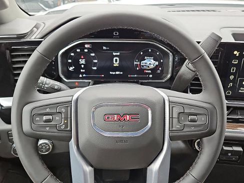 New 2026 GMC Sierra 1500 Elevation image 16