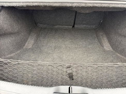 Used 2017 Chrysler 300 Limited image 20