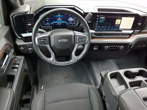 Used 2024 Chevrolet Silverado 1500 RST AWD/4WD image 2