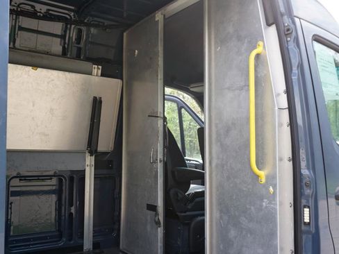 Used 2019 Mercedes-Benz Sprinter 170 image 28