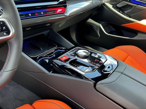 New 2027 BMW M5 Touring AWD/4WD image 18