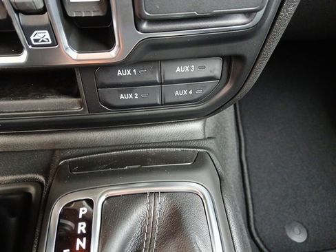 New 2025 Jeep Gladiator Sport S image 43