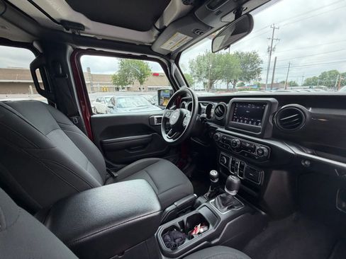 Used 2021 Jeep Wrangler Unlimited Sport AWD/4WD image 17