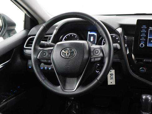 Used 2024 Toyota Camry SE FWD image 14