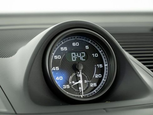 New 2026 Porsche Macan S image 17