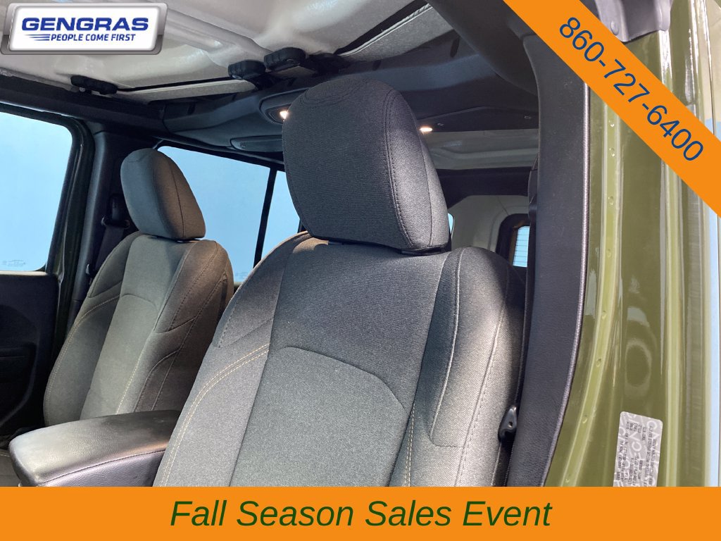 Used 2024 Jeep Wrangler Unlimited AWD/4WD image 10