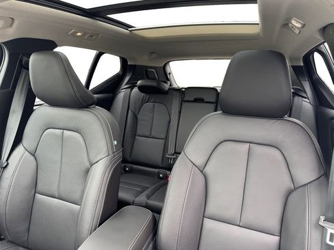 New 2026 Volvo XC40 B5 Core w/ Protection Package Premier AWD/4WD image 23