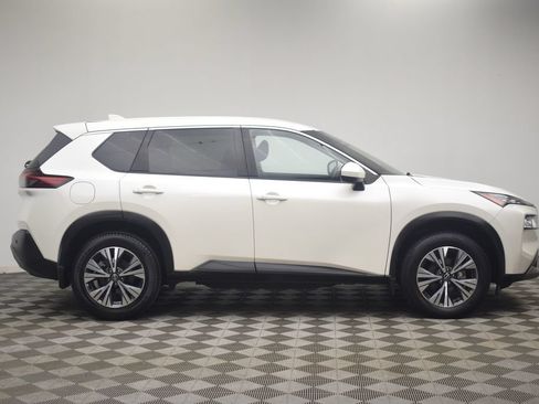 Used 2023 Nissan Rogue SV AWD/4WD image 13