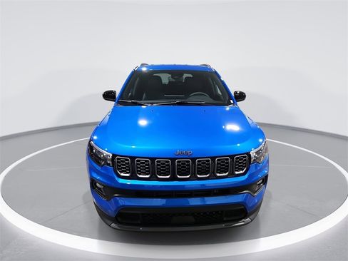 New 2026 Jeep Compass Latitude image 3