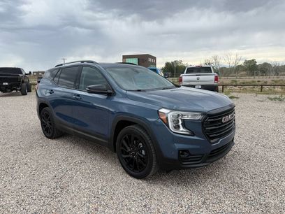 Used 2024 GMC Terrain SLT w/ Infotainment Package II