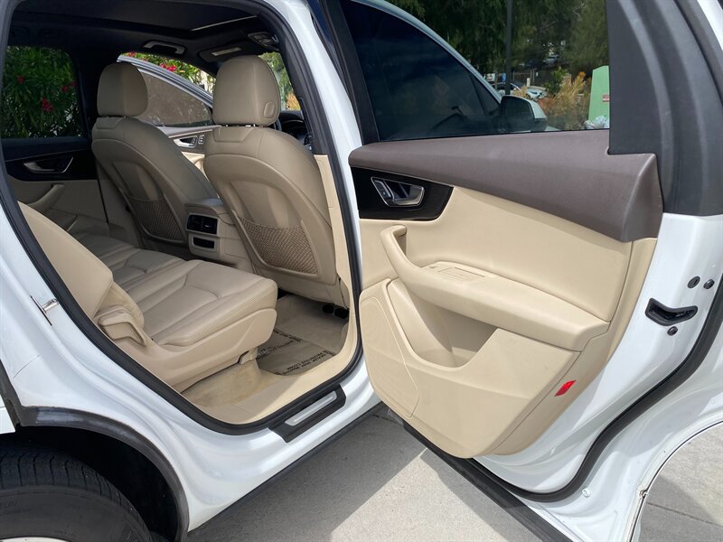 Used 2017 Audi Q7 3.0T Premium Plus AWD/4WD image 26
