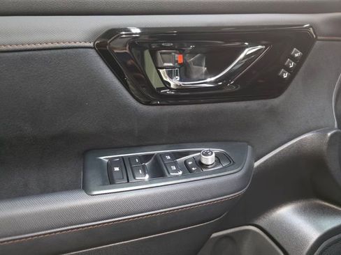 Used 2025 Subaru Forester Touring image 12