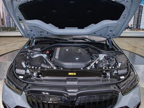 New 2026 BMW 550e xDrive w/ Executive Package image 5