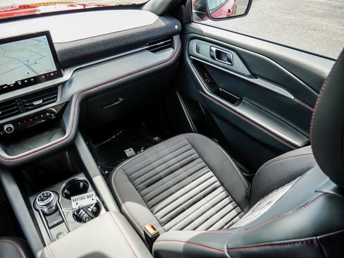 New 2026 Ford Explorer ST-Line w/ ST-Line Street Pack AWD/4WD image 38