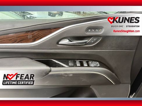 Used 2022 Cadillac Escalade Sport Platinum image 5