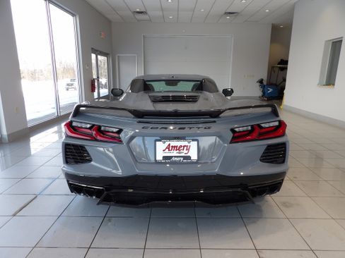 Used 2024 Chevrolet Corvette Stingray Premium Conv w/ Z51 Performance Package image 5