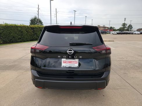 Used 2026 Nissan Rogue SV FWD image 6