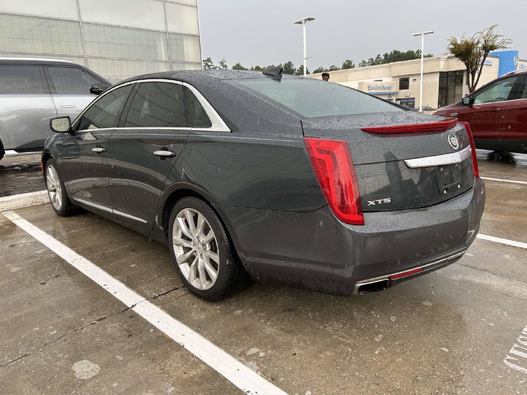 Used 2015 Cadillac XTS Luxury w/ Driver Awareness Package FWD image 7