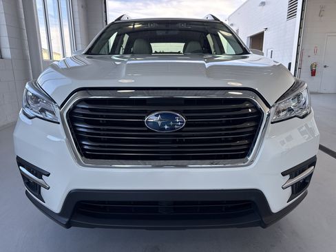 Used 2022 Subaru Ascent Limited w/ Technology Package image 5