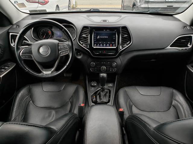 Used 2019 Jeep Cherokee Limited AWD/4WD image 16