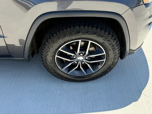 Used 2018 Jeep Grand Cherokee Limited w/ Trailer Tow Group IV AWD/4WD image 49