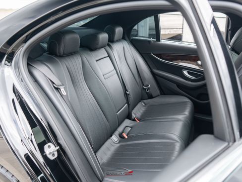 Used 2019 Mercedes-Benz E 300 4MATIC w/ Premium 1 Package image 16