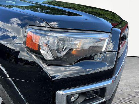 Used 2021 Toyota 4Runner Limited AWD/4WD image 32