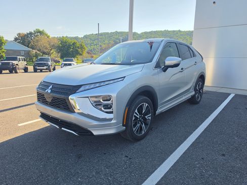 Used 2025 Mitsubishi Eclipse Cross SEL AWD/4WD image 8