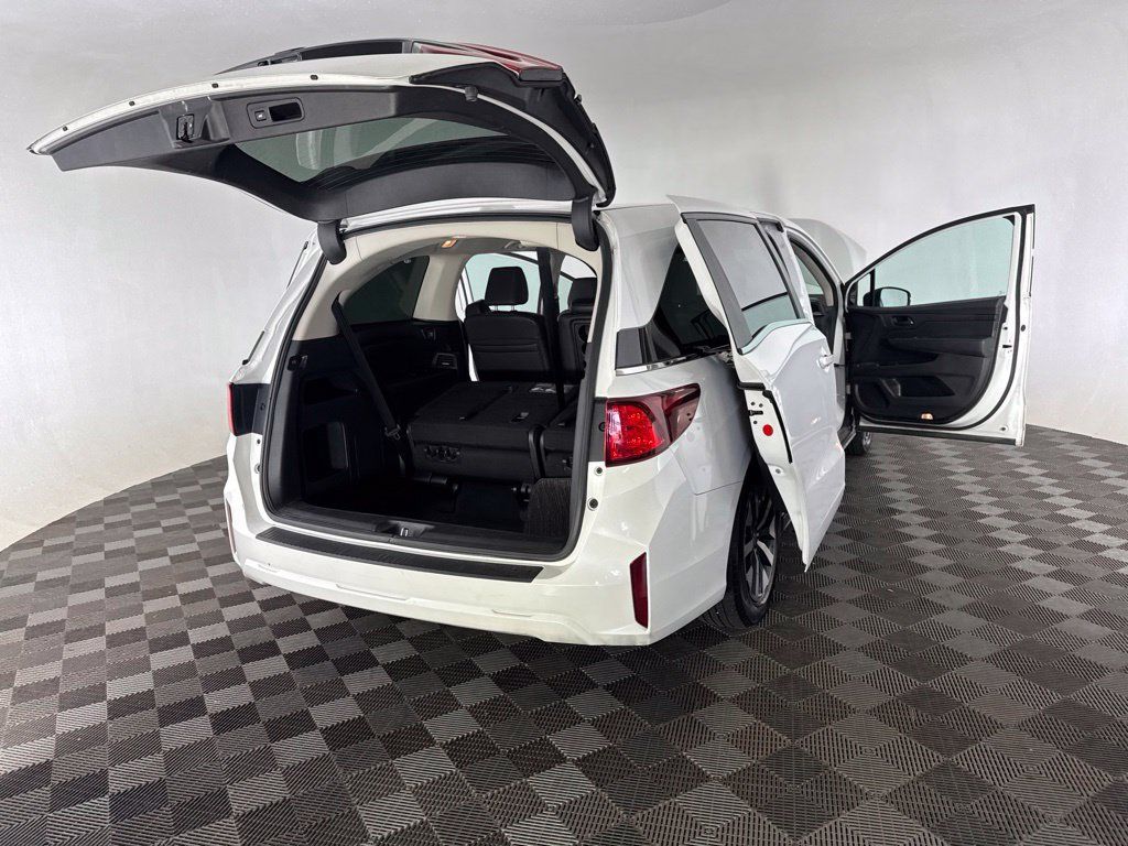 Used 2025 Honda Odyssey EX-L image 15