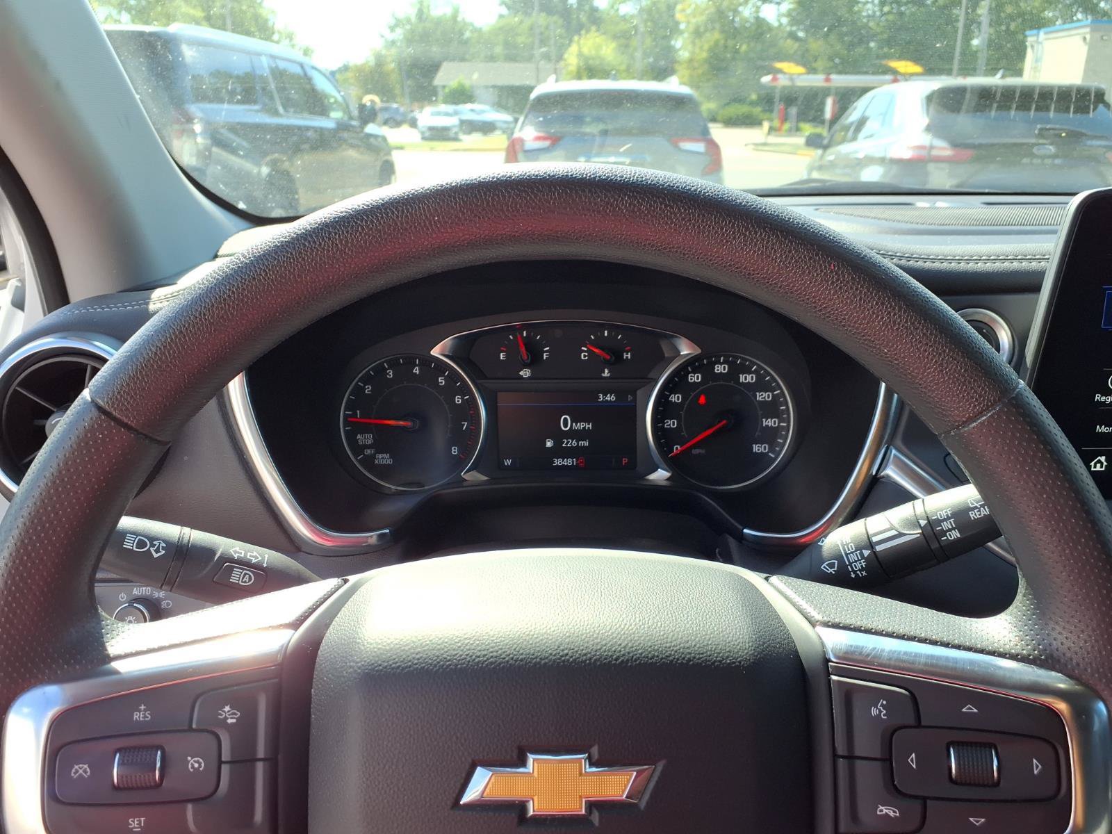 Used 2025 Chevrolet Blazer LT FWD image 14