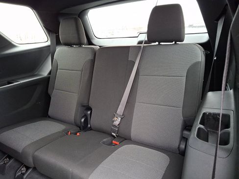 Certified 2023 Chevrolet Traverse LT w/ LPO, Floor Liner Package image 10