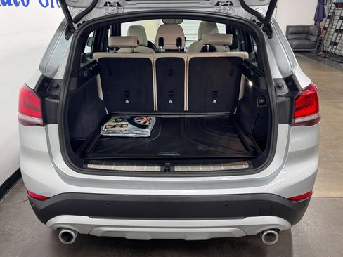 Used 2021 BMW X1 xDrive28i w/ Premium Package AWD/4WD image 6