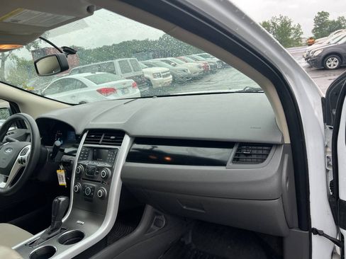 Used 2014 Ford Edge SE w/ Equipment Group 101A FWD image 25