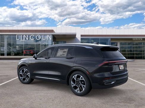 New 2026 Lincoln Nautilus Premier AWD/4WD image 4