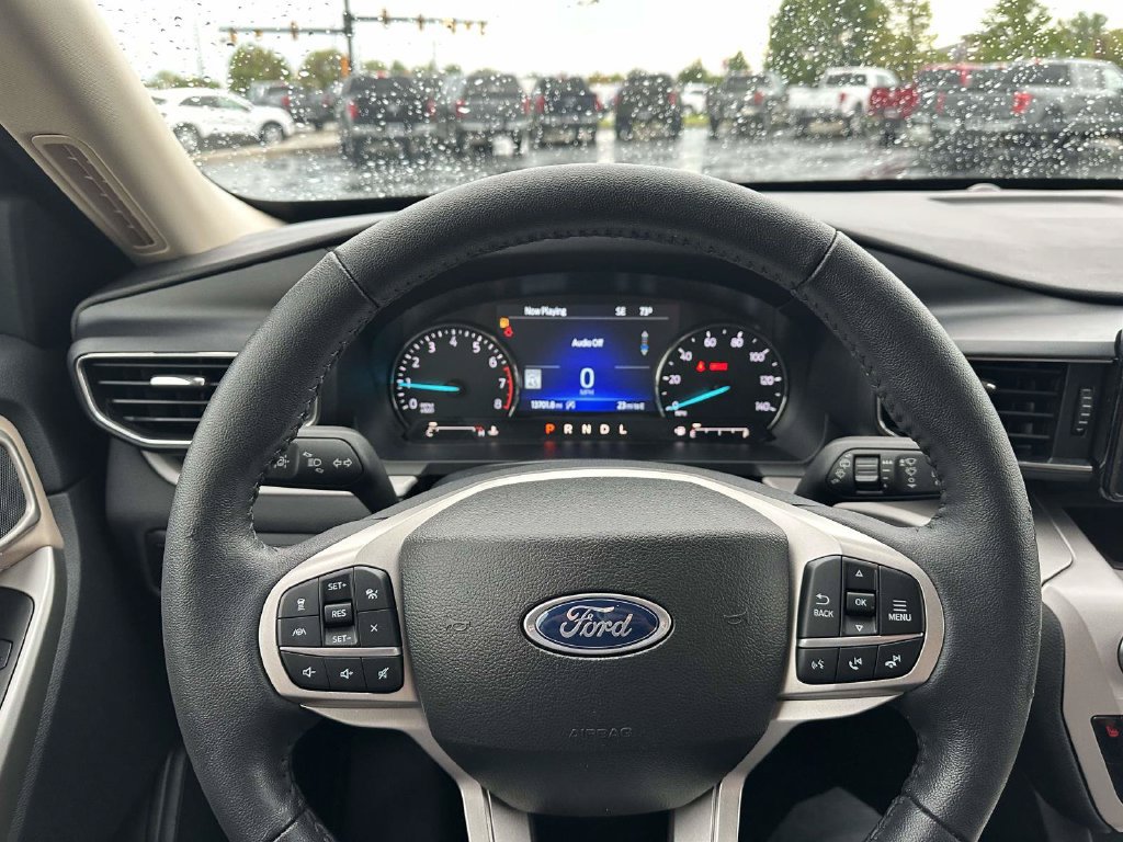 Certified 2023 Ford Explorer XLT w/ Equipment Group 202A AWD/4WD image 18