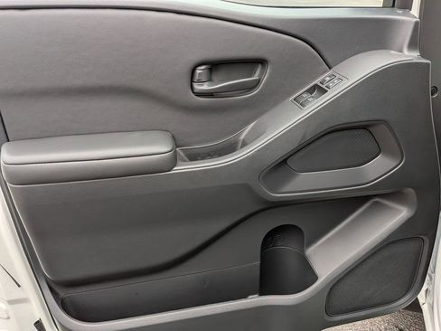 New 2026 Nissan Frontier S image 9