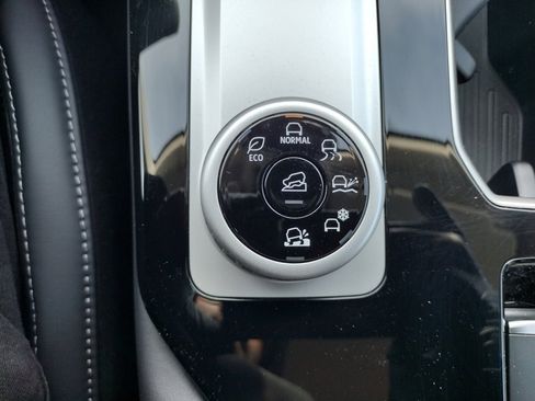 New 2026 Mitsubishi Outlander Trail Edition image 25