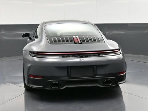 New 2026 Porsche 911 Carrera 4S image 7
