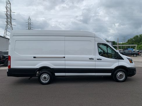 Used 2023 Ford Transit 250 148 High Roof Extended AWD image 2