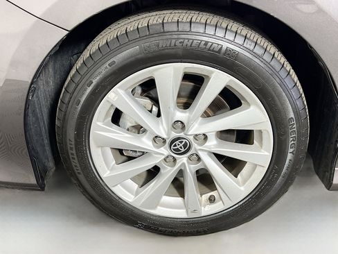 Used 2023 Toyota Camry LE image 25