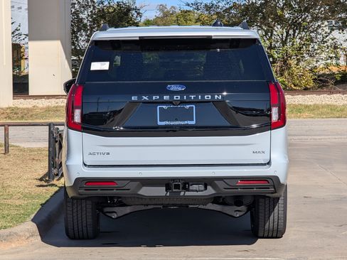 New 2025 Ford Expedition Max Active image 5