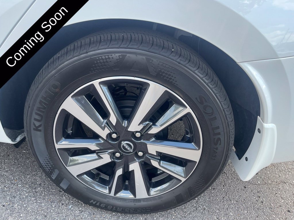Used 2025 Nissan Versa SV w/ Trunk Package FWD image 25