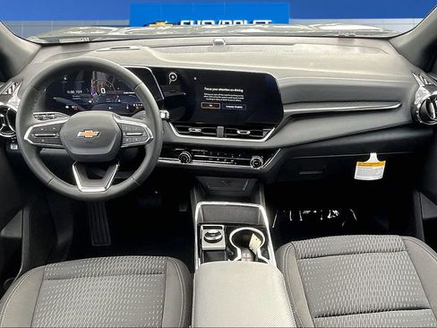 New 2026 Chevrolet Equinox LT w/ LPO, Floor Liner Package FWD image 5