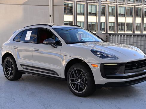 New 2026 Porsche Macan Turbo image 7