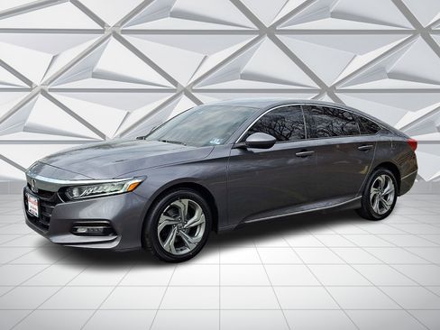 Certified 2019 Honda Accord EX image 5