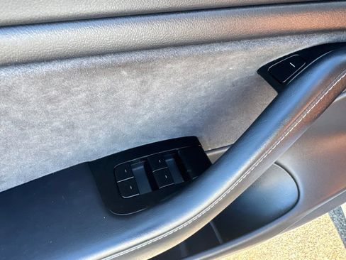 Used 2020 Tesla Model 3 Long Range AWD/4WD image 27