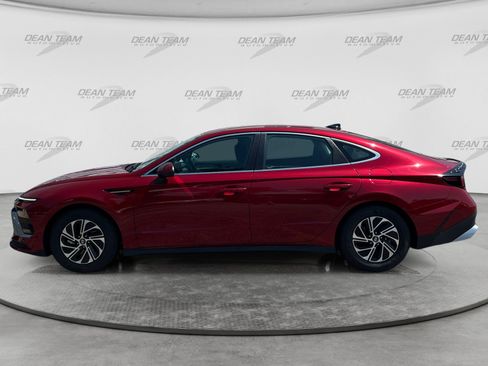 Used 2026 Hyundai Sonata Blue FWD image 4