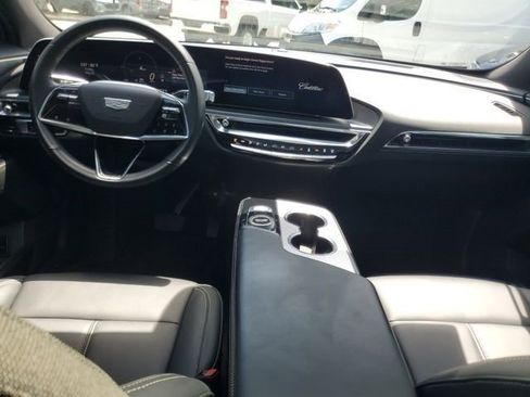 Certified 2024 Cadillac Lyriq Tech RWD image 22