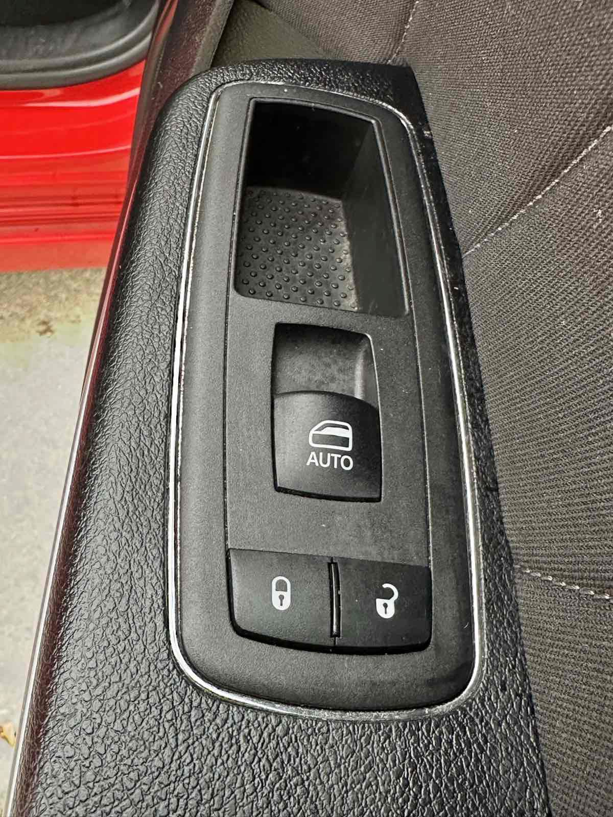 Used 2023 Dodge Charger SXT RWD image 28